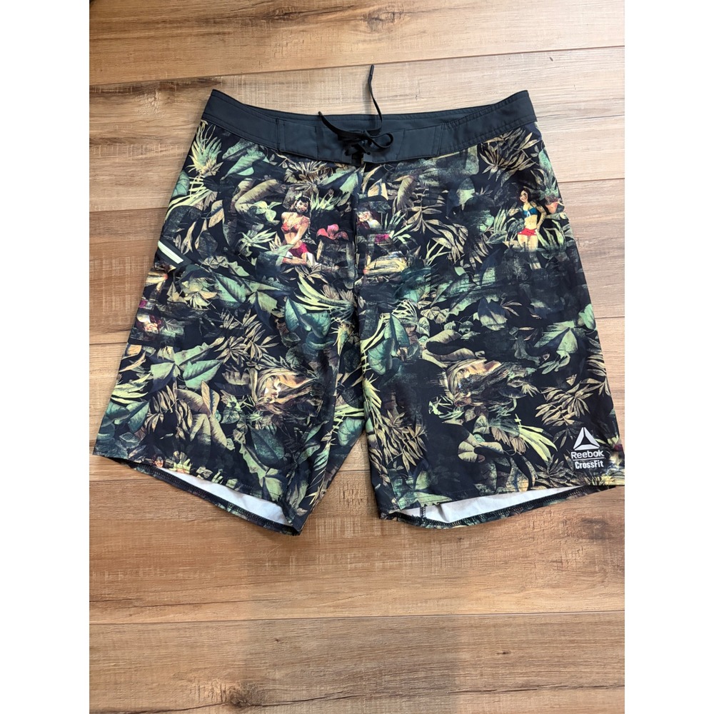 Reebok CrossFit Men 34 Board Shorts Tropical Jungle Pin Up Girl Print Black